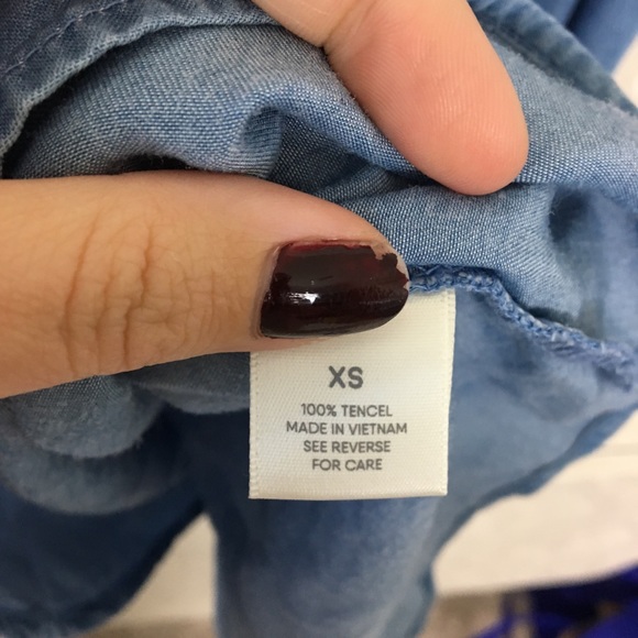 🎈GONE 1/24🎈Marci Chambray OffShoulder Ruffle Top - Picture 4 of 6